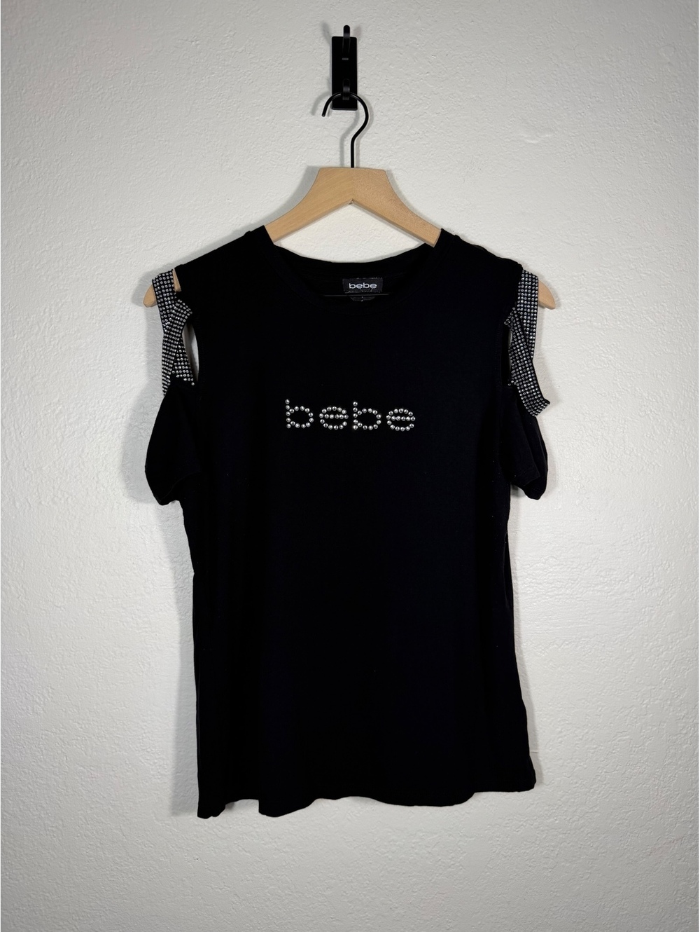 Bebe Black Rhinestone Logo Cold Shoulder Tee Rhinestone Strap Top Size L